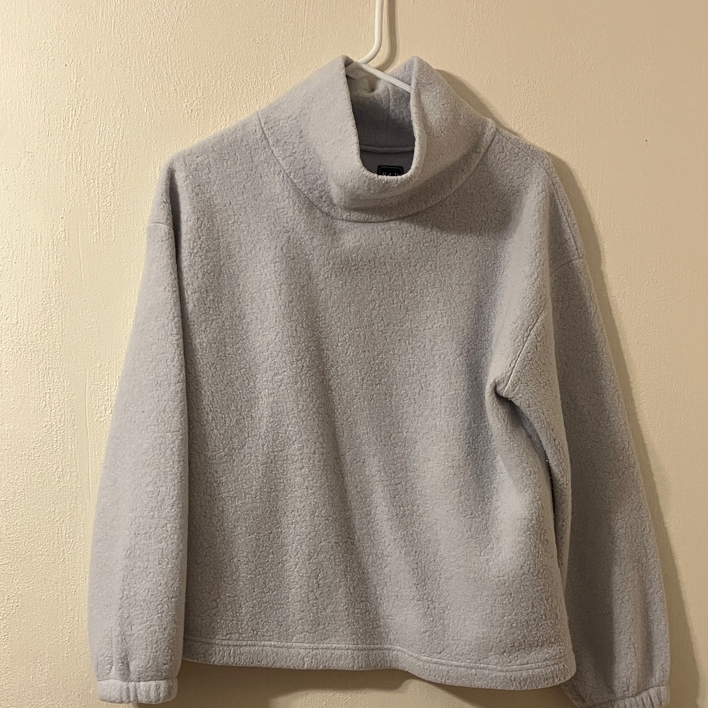 GAP Fleece Turtleneck Sweatshirt Light Blue size Medium